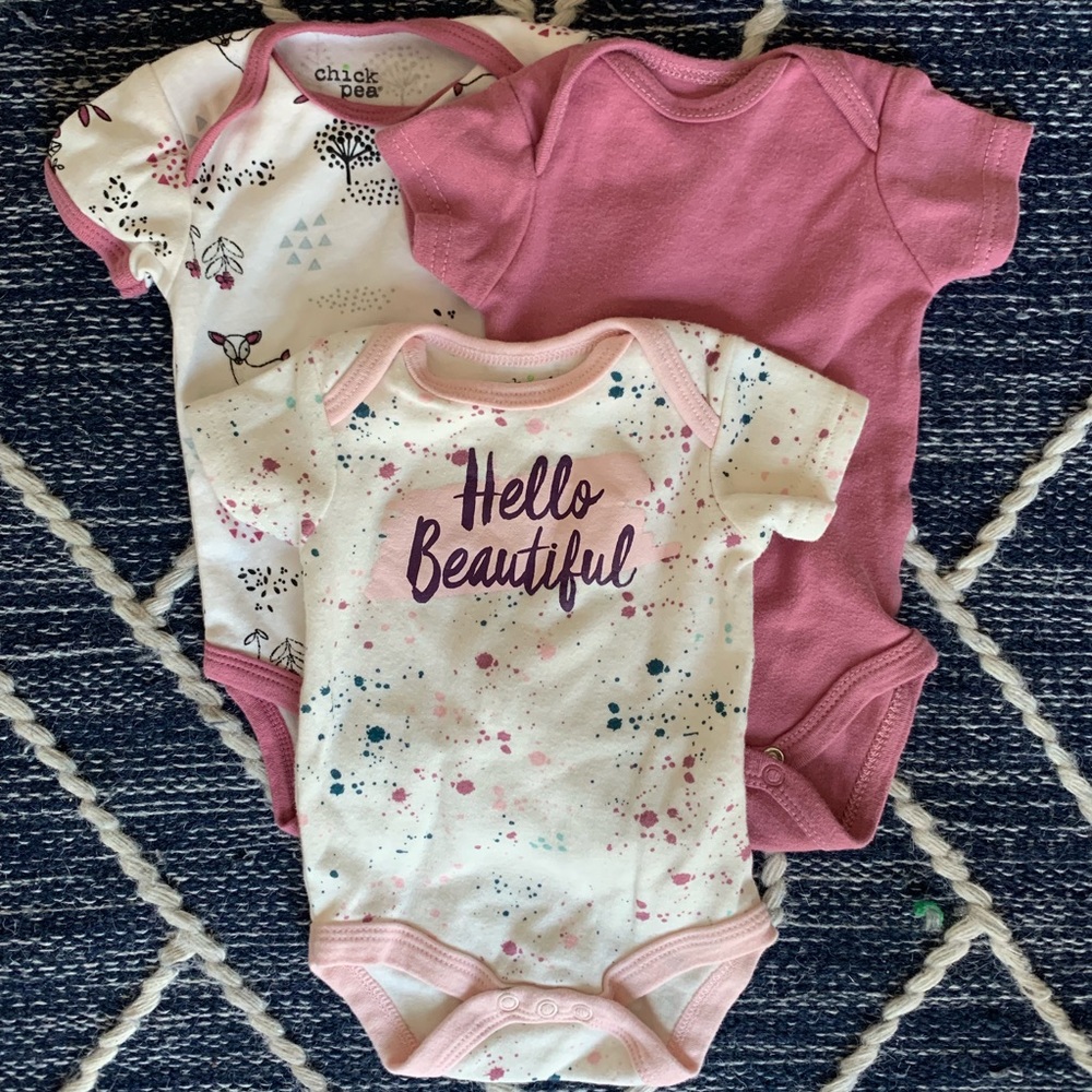 🍁NWOT Lot 3 chickpea 0-3 month bodysuits